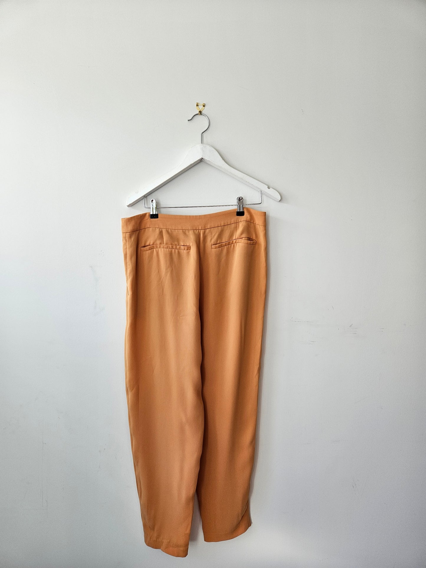 JULIETTE HOGAN High Waisted Beige Pants Sz 12