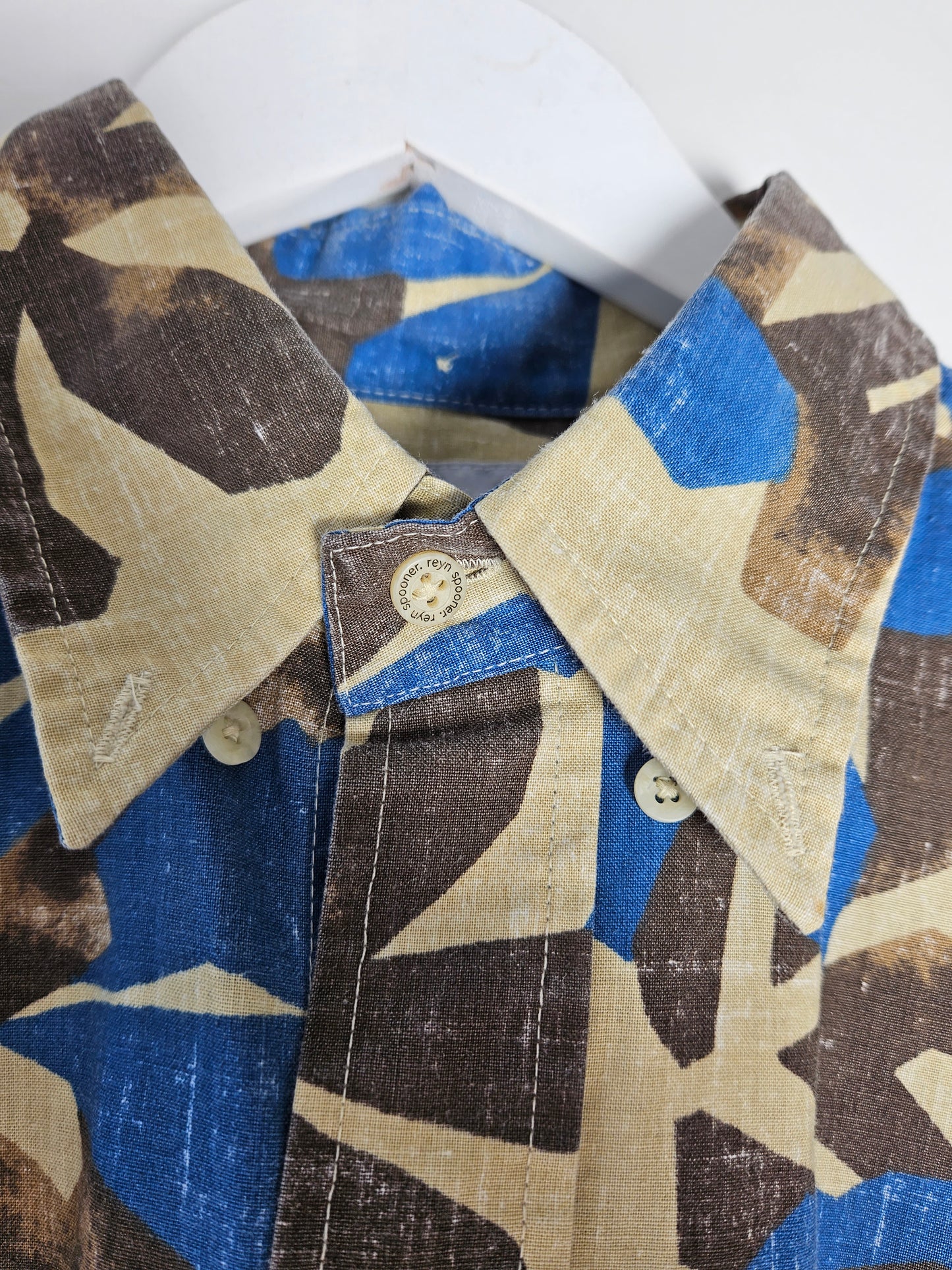 REYN SPOONER Beige-Blue Pattern Party Shirt Sz M