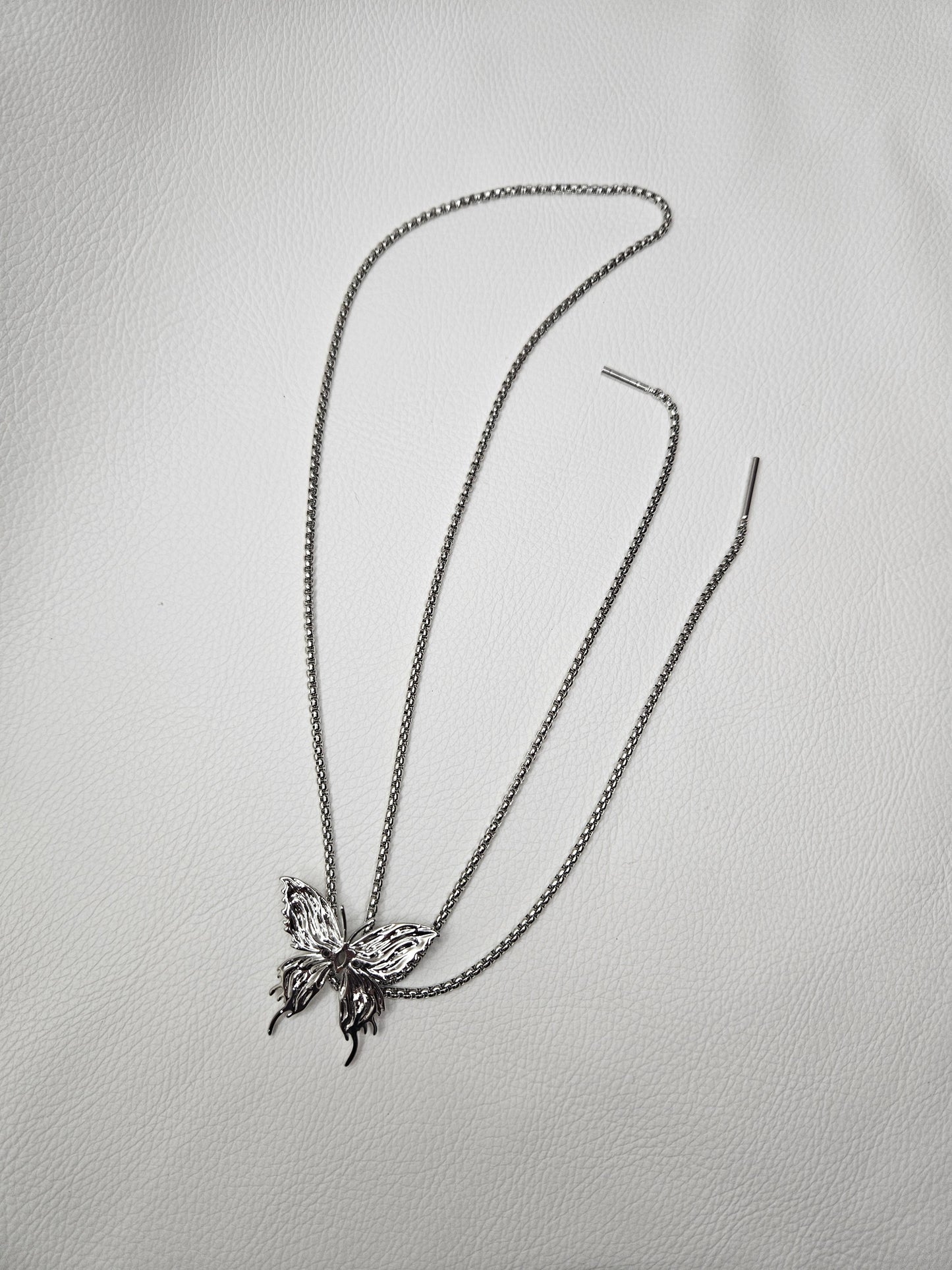 1ST XULIE Butterfly 18k Platinum Plated Neck Bolo