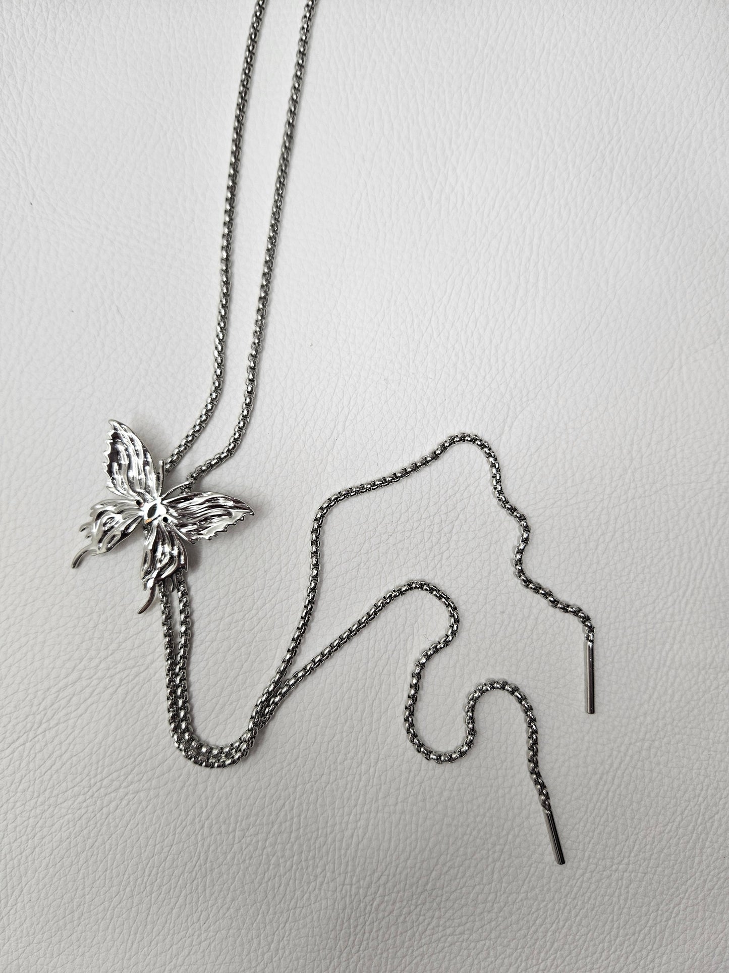 1ST XULIE Butterfly 18k Platinum Plated Neck Bolo