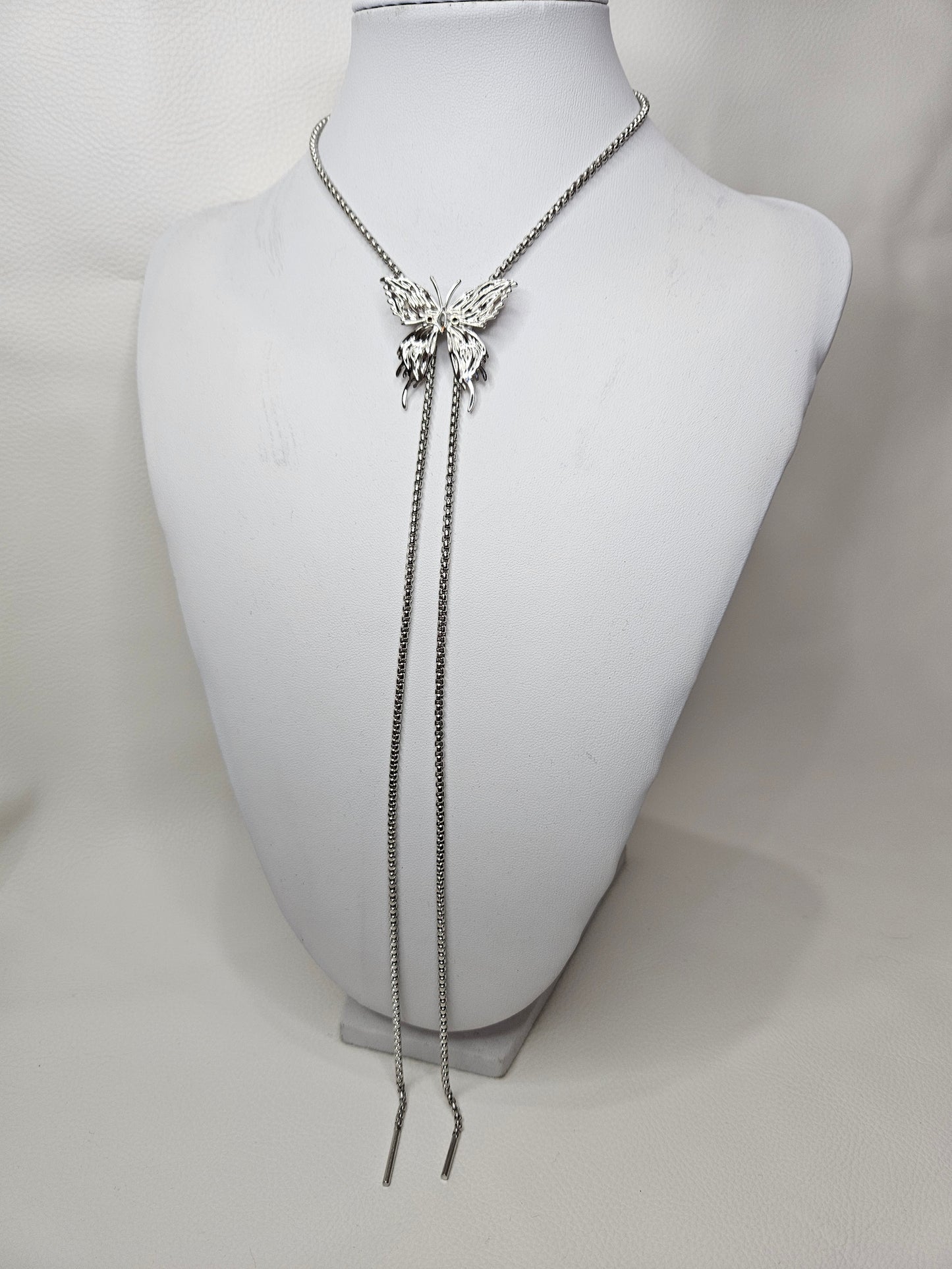 1ST XULIE Butterfly 18k Platinum Plated Neck Bolo