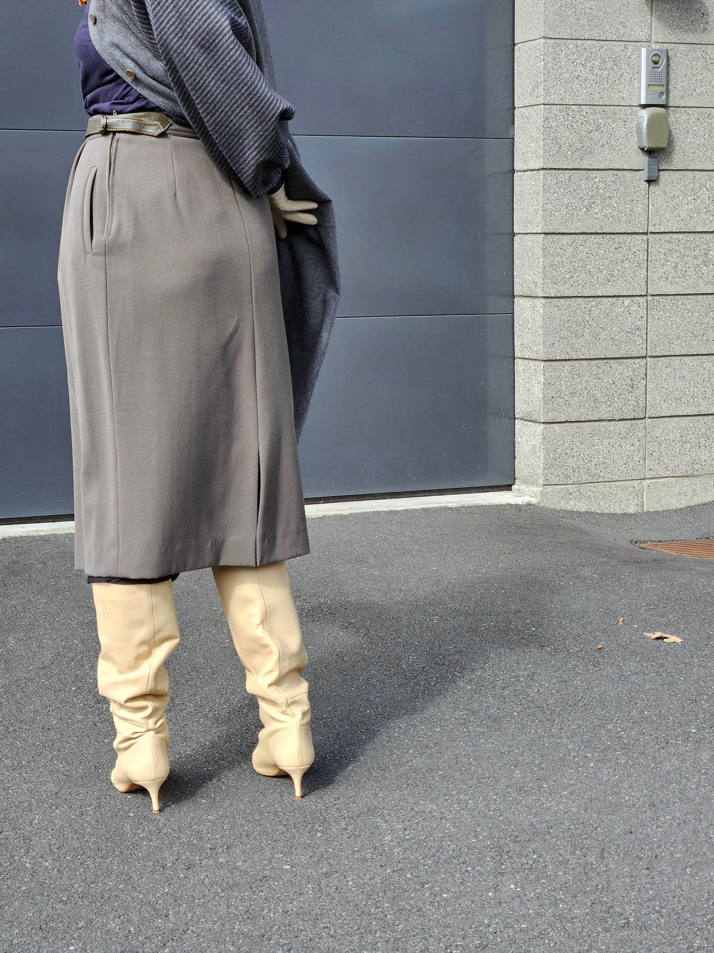 VINTAGE GUCCI Khaki Green Skirt Sz 8