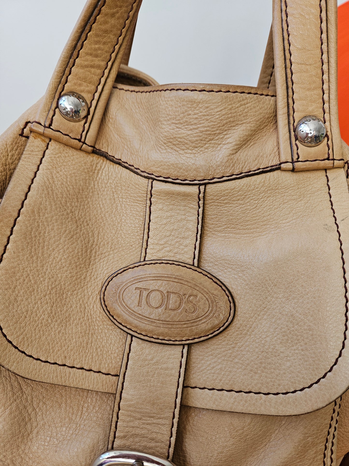 TOD'S Nude Leather Handbag Sz M