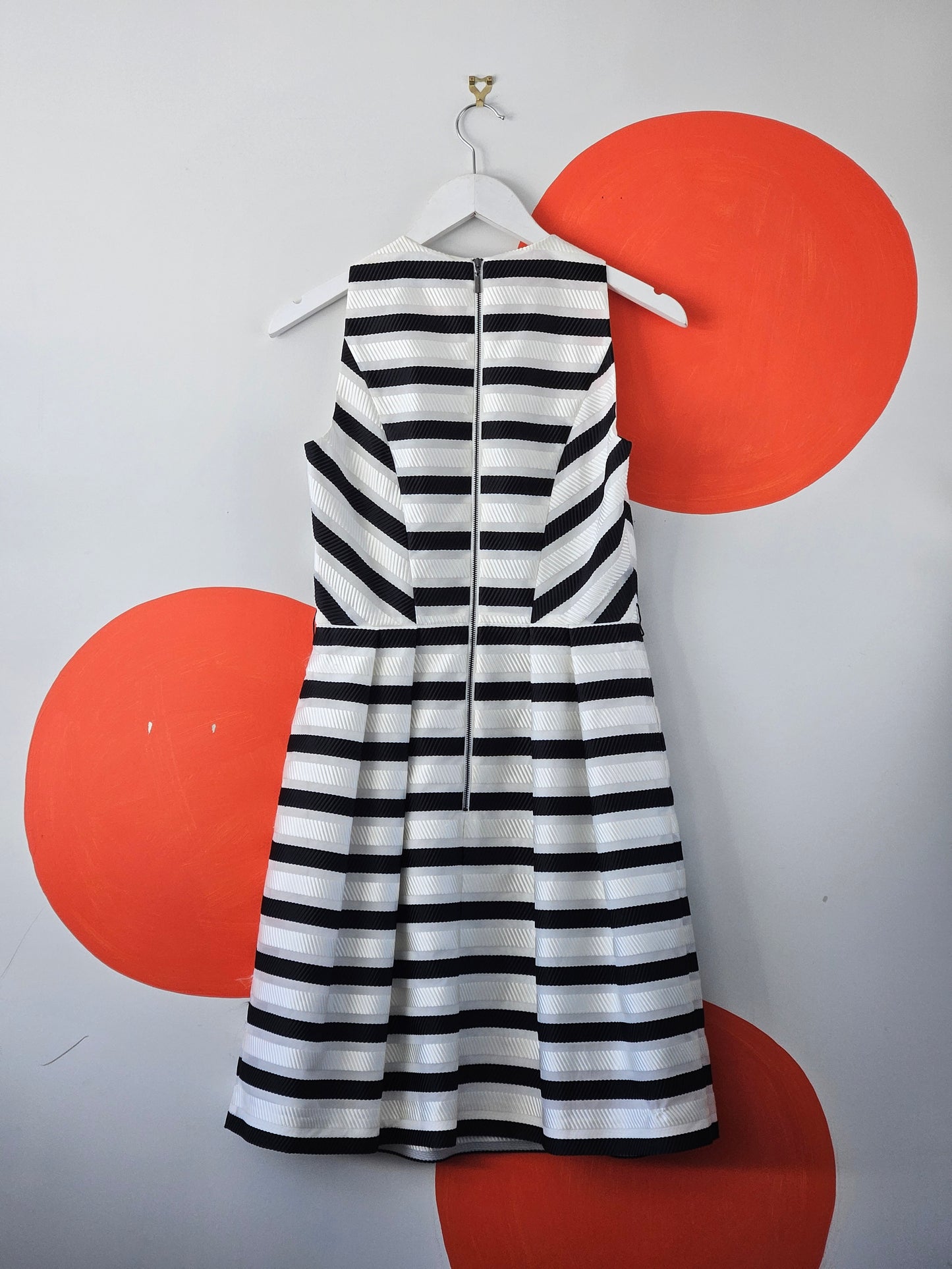 C/TC Stripe Mod Style Dress - SIZE 8