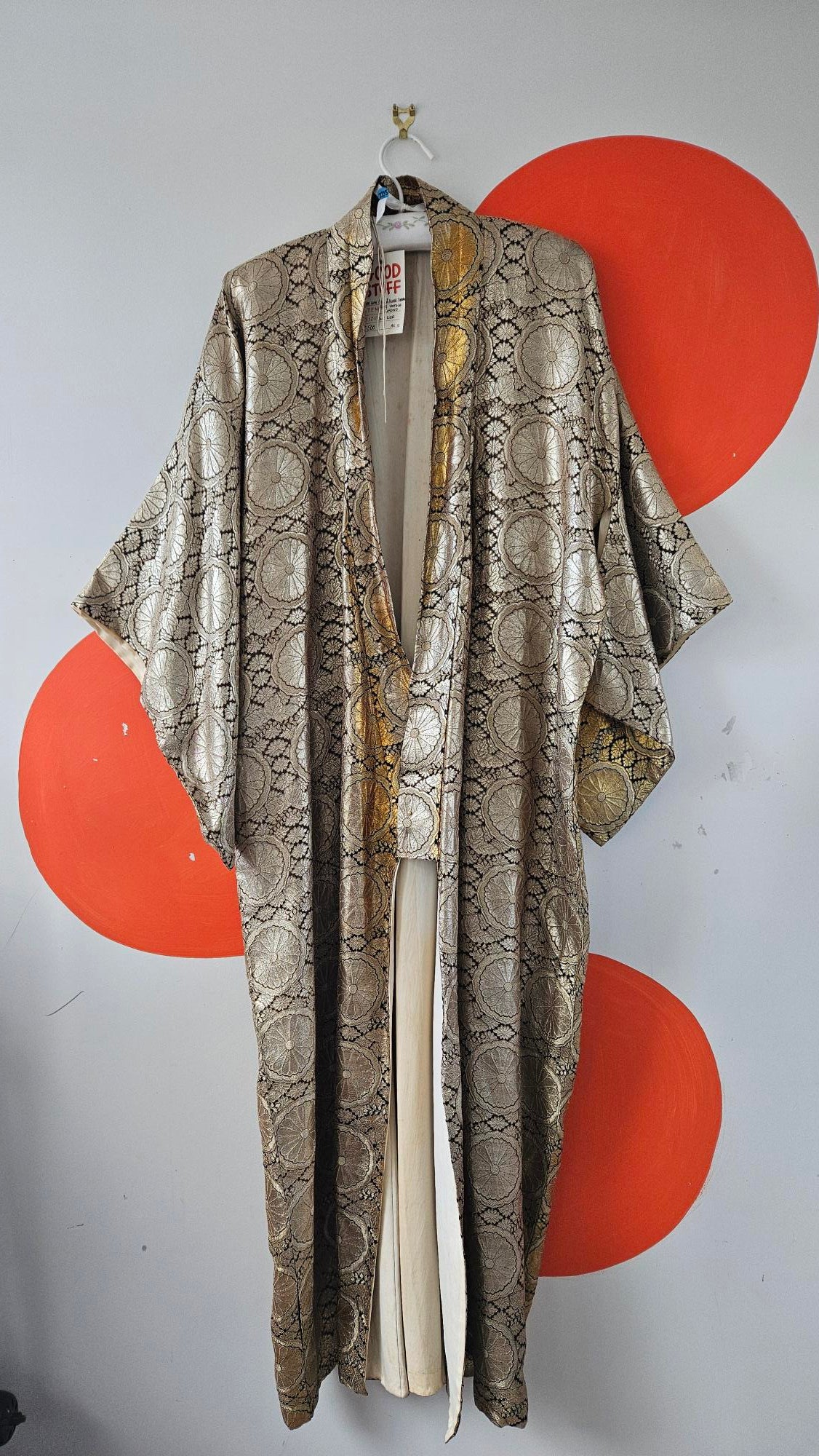60's Vintage Japanese Gold Chrysanthemum Brocade Kimono