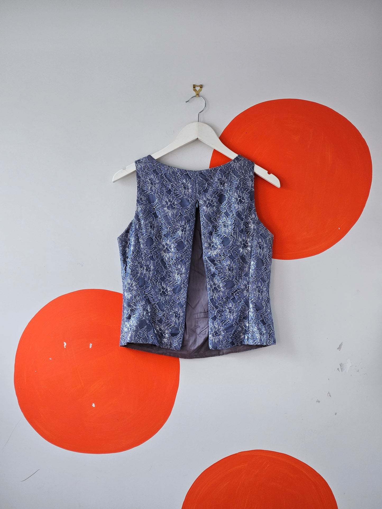 Crimson by Lawrence Kurtz Vintage Grey-Blue Sparkly Lace Tank