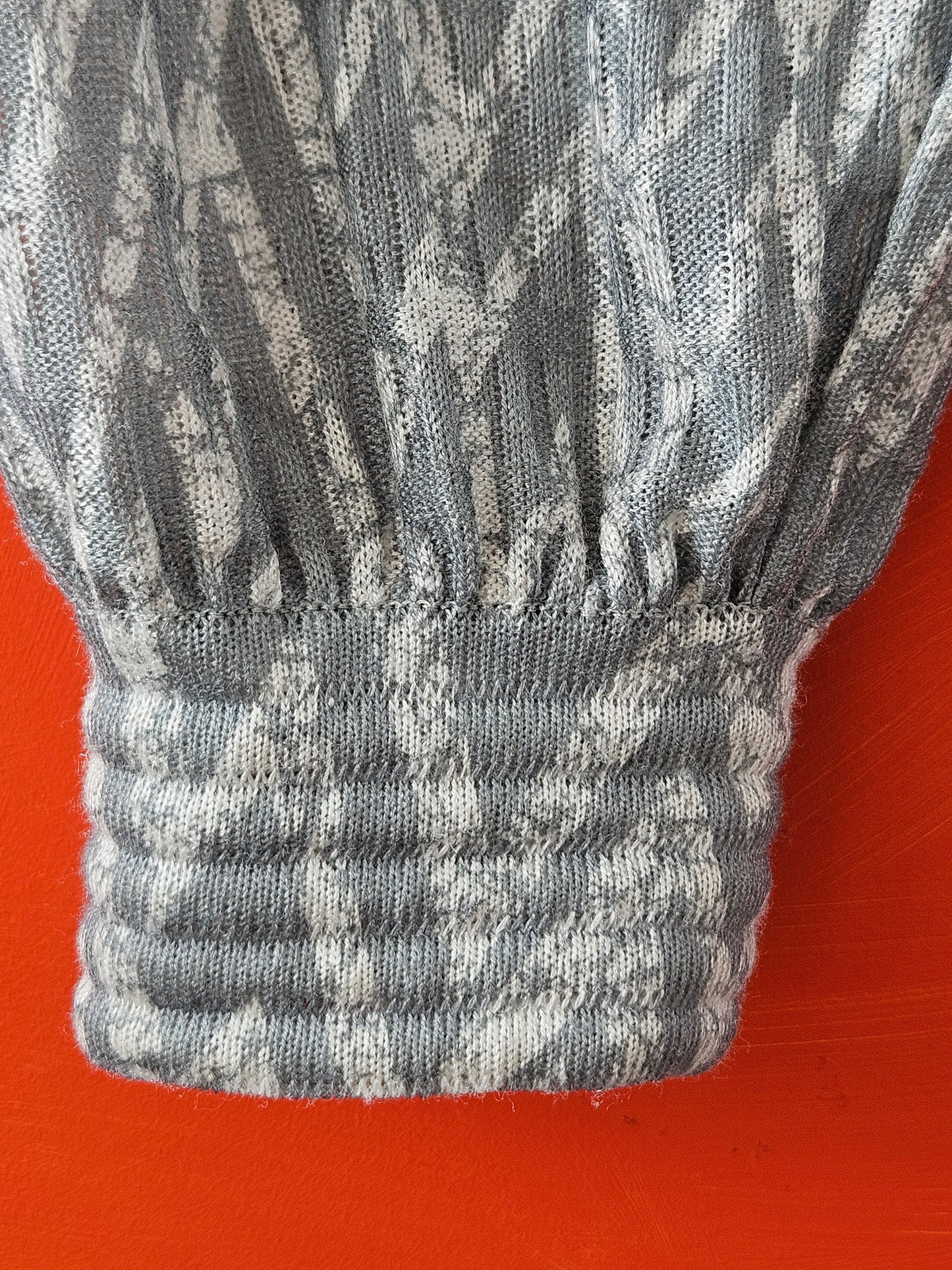 Mallani Vintage Green-White Zigzag Silk Blend Blouse