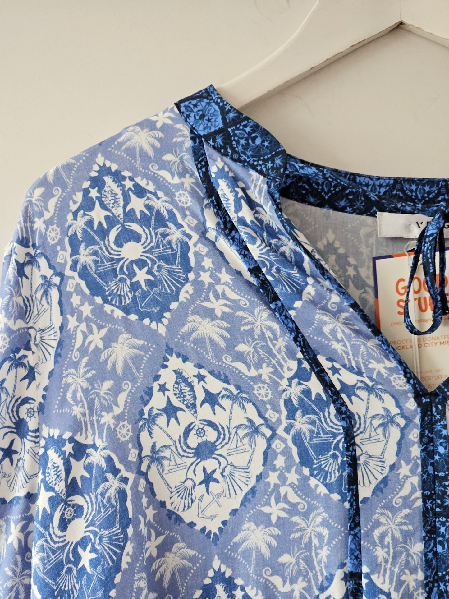 Verge Blue-White Pattern Blouse