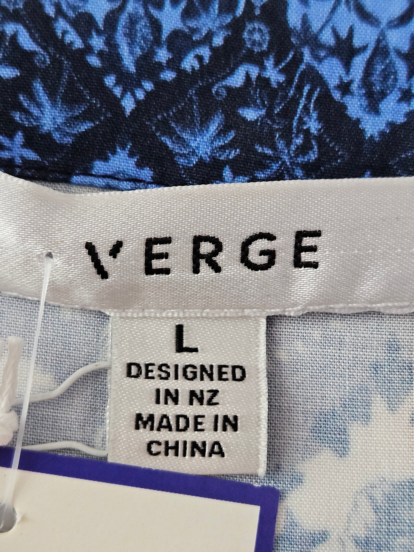 Verge Blue-White Pattern Blouse