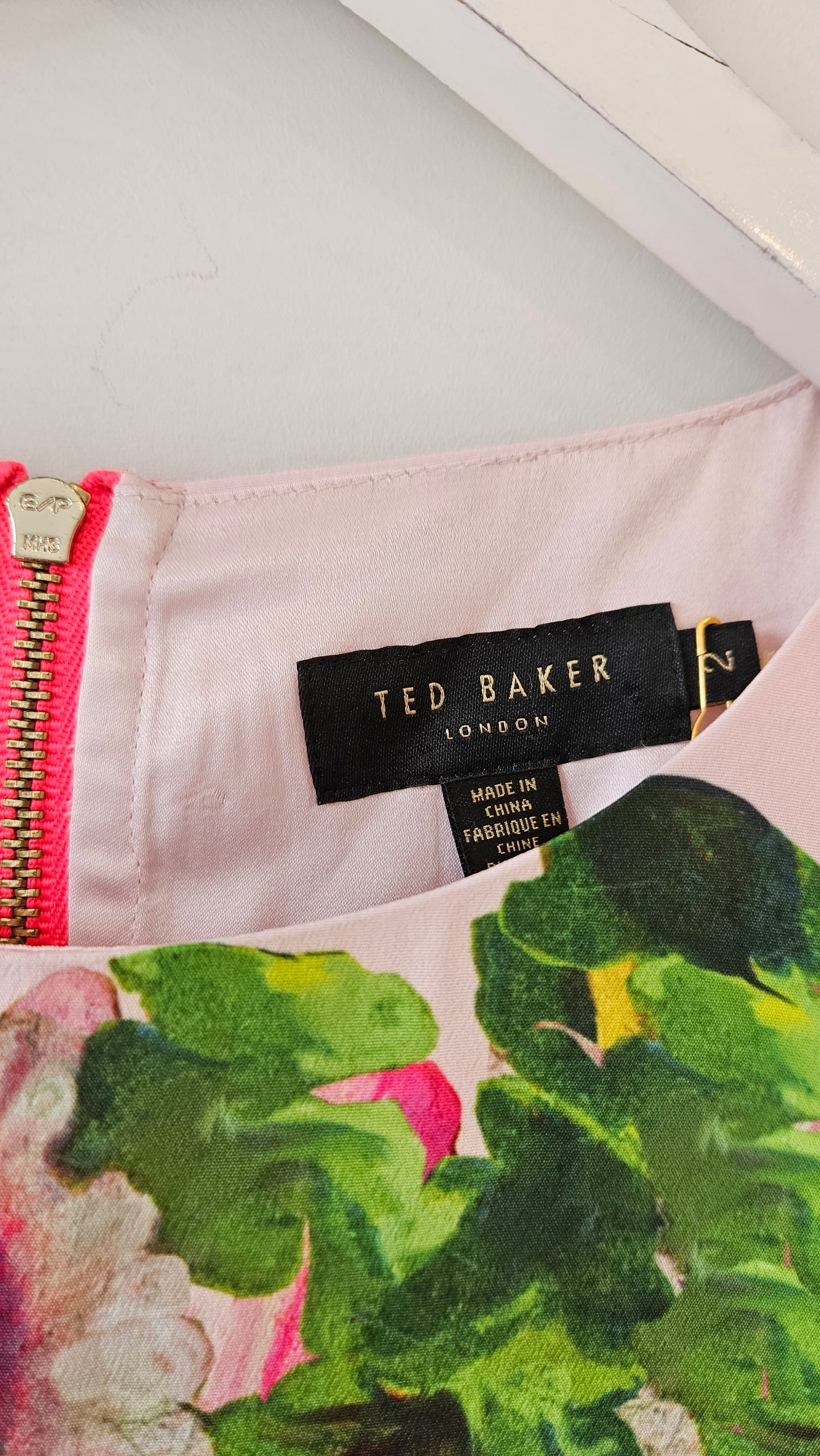 TED BAKER LONDON Graphic Print Dress szS