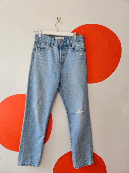 LEVI'S Light Blue Stone Wash Wedgie Straight Jeans sz26 Waist