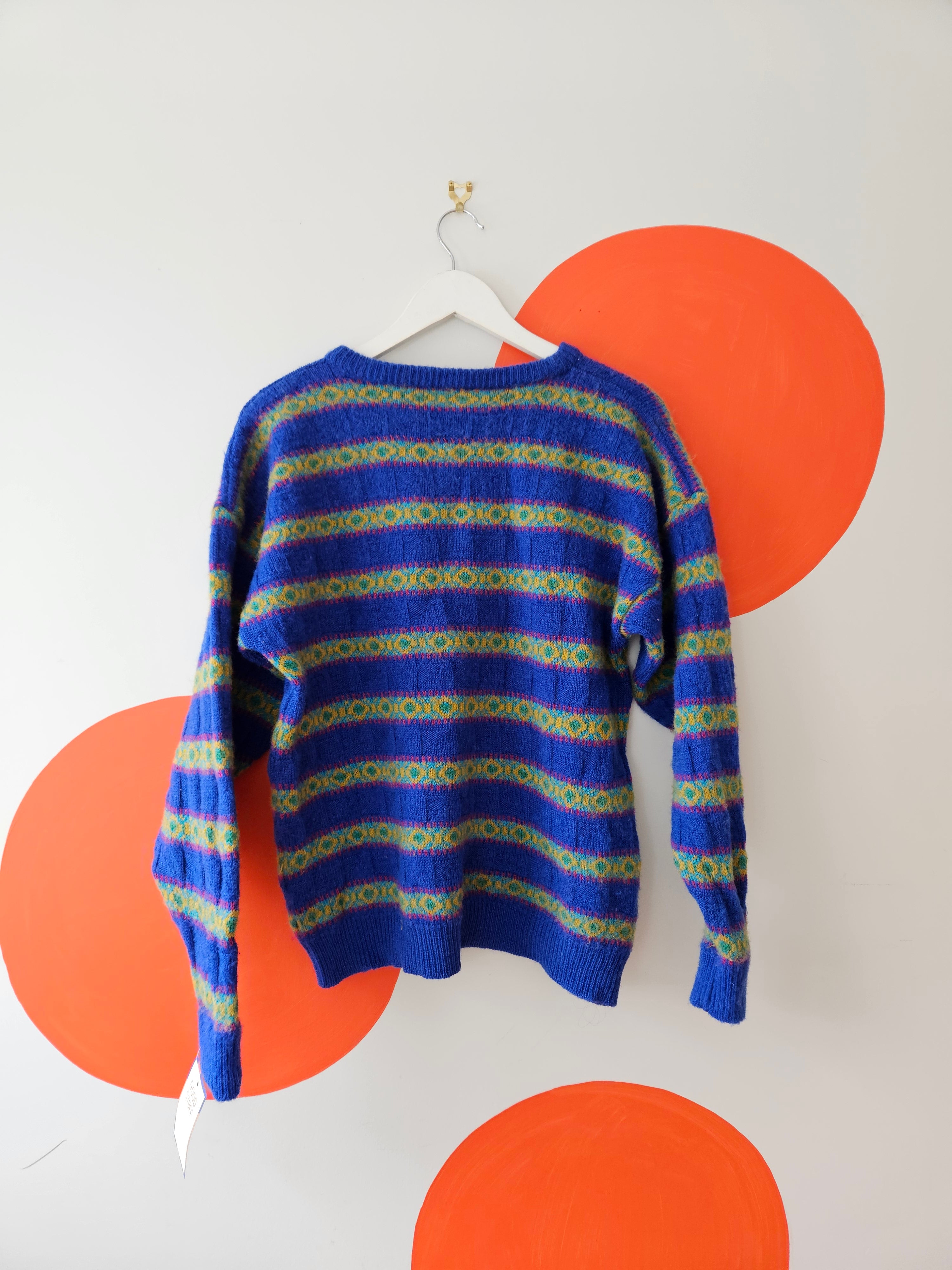 Blue fashion striped jumper