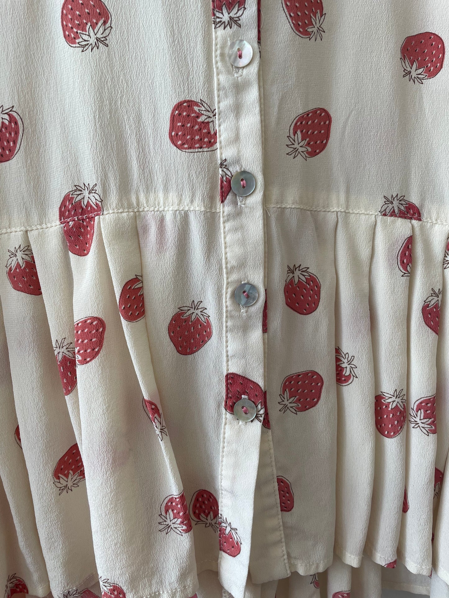 TWENTY-SEVEN NAMES Strawberry Print Silk Sleeveless Blouse Sz 8