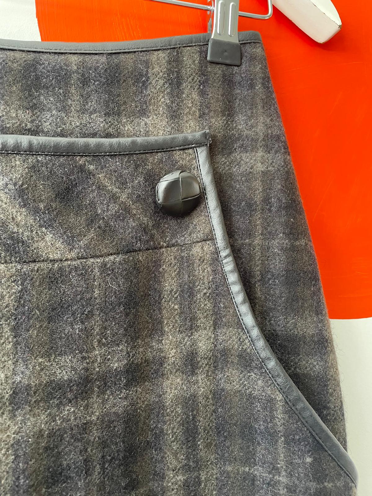 RICOCHET Grey Tartan Wool Blend Skirt Sz 6