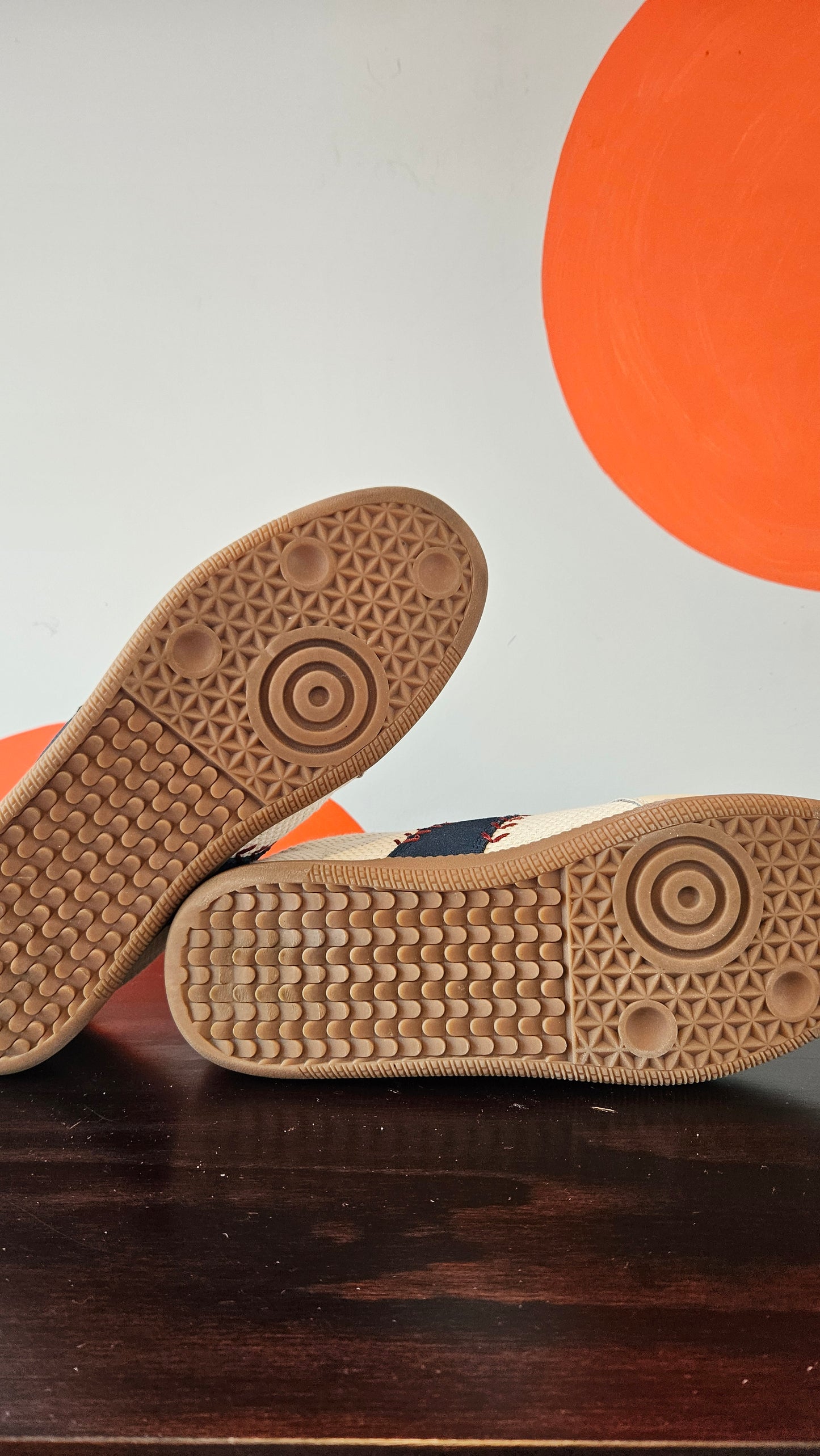 Hector Maden - Retro German Army Trainer