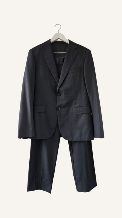 Wynn Hamlyn Full Suit